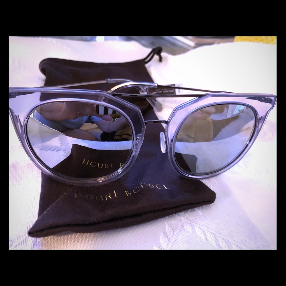 Henri Bendel Ellie Round Sunglasses